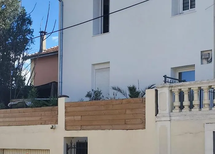 Les Arenes Wi-fi Climatisation Jardin Netflix 10 Mn Coeur De Villa Béziers
