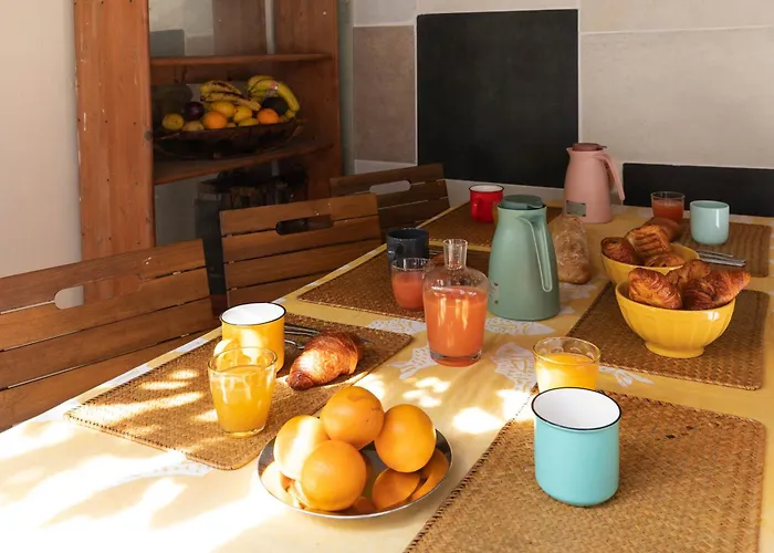 Les Arenes Wi-fi Climatisation Jardin Netflix 10 Mn Coeur De Villa